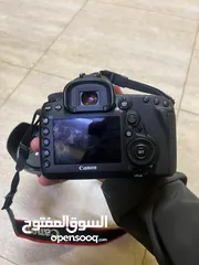  4 Canon 5D كاميرا كانون