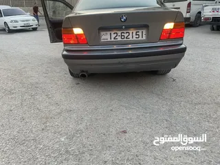  4 BMW E36 (1992)