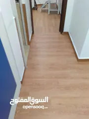  17 تركيب بديل الرخام وبديل الخشب...فني....