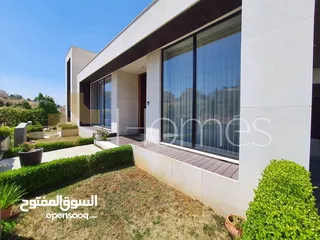  22 فيلا مع مسبح للبيع في طريق المطار بمساحة بناء 940م