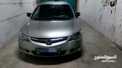  1 هوندا سفيك للبيع 2006 دهان جديد خاليه من القص الطولي والعرضي التواصل  عليه واتس اب