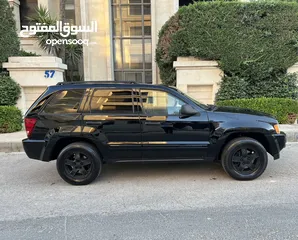  27 جيب جراند شيروكي موديل 2005  ‎ بحالة ممتازة / فل كامل Black Edition