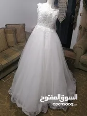  2 بدلات زفاف وخطبة وملون... فساتين زفاف وخطبة وملون وطرحات عروس وتوربان عروس