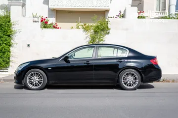 7 إنفينيتي G37 موديل 2012 - 4 جيد - سيارة رياضية مع محرك V6 3.7L