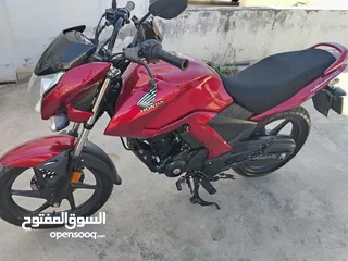  2 دراجه هوندا يونكورن 2023