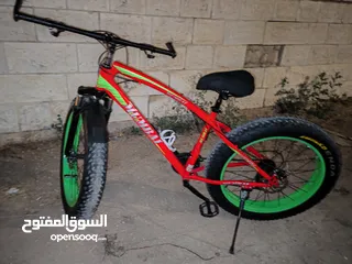  3 بسكليت عجل عريض وكاله  استعمال خفيف  بسم الله ماشاء الله