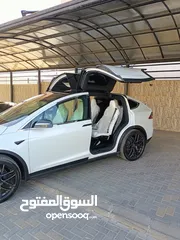  22 Tesla Model X - 2018