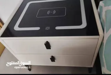  3 كومادينة ذكية بدرجين و ثلاث ادراج واضاءة وخزنة 3 الوان