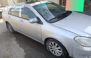  4 سيارة byd للبيع