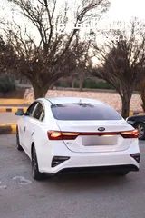  2 كيا سيراتو k3 للبيع بسعر مغري فحص كامل وكاااله للجادين فقط  لقطه