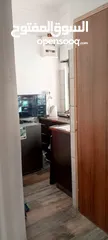  12 محل مستلزمات طبية وكوزمتكس للبيع