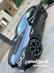  2 السيارة موجودة البرا مع امكانية الشحن...BMW 530i