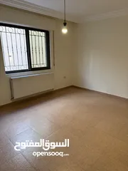  2 شقة للبيع شبة ارضية في حي الصحابة  3 غرف مع حديقة 120 متر