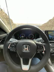  13 هوندا اكورد  كرت ابيض  مواصفات تورنغ 2021 - Honda Accord 2021