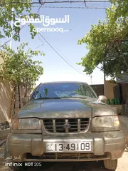  9 جيب ماتور 2000 انجكشن اقتصادي، 4 كوشوك جديد، غرفة مرتبة  للبيع او البدل على سيارة اوتاميتك اصغر ،