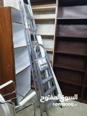  3 رفوف مكتبيه