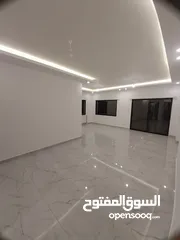  2 خلدا 160م طابق اول بسعر مغري