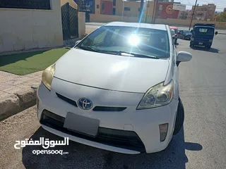  1 تويوتا بريوس 2013 (4جيد)