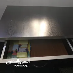  7 مكتب ممتاز جداً للدراسه و للكمبيوتر