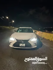  10 Lexus es300h hybrid