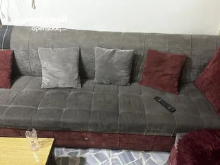  1 طقمين كنب بحاله جيدة للبيع