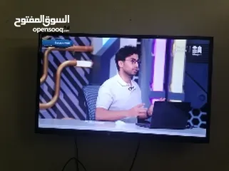  3 شاشه ال اي دي  ممتازه الجوده والصوره 43 بوصه مع حامل  جديد