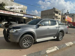  2 متسوبيشي تريتون L200