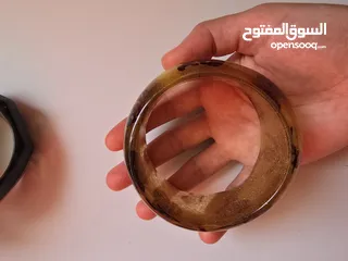  15 اساور زجاجية ملونة جميلة كبيرة