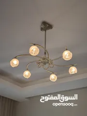  1 ثريات عدد 2 للبيع بحالة ممتازة للبيع نوعية Mantra اسپاني لون champagne