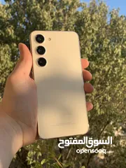  11 سامسونج اس 23 عادي 128 جيجا 8 جيجا رام جهاز بالنايلون ولا ربع خدش شريحتين فعليات