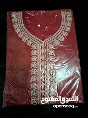  4 قفطان مغربي مطرز يعتبر القفطان واحداً من اللباس التقليدي المغربي، بطابعه التراثي والعصري،