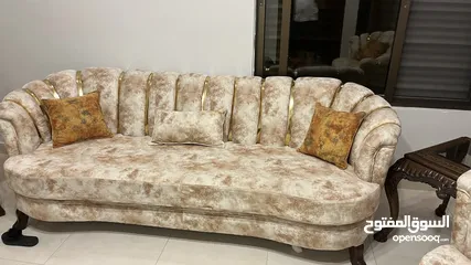  7 طقم كنب مستعمل بحال جديد مع طاولات