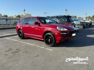  1 Porsche Cayenne GTS