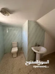  14 شقق للإيجار في مادبا - بجانب مسجد علي بن ابي طالب من المالك مباشرة                                 .