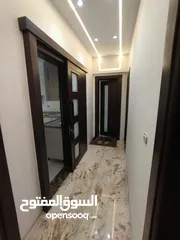  7 باركيه وفاير بليس ورق جدران والشيبورد وبانوهات وجبسن بورد وبديل الرخام وبديل الخشب والقرميد
