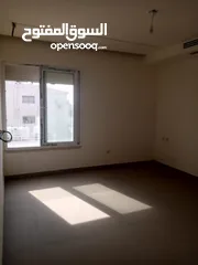  18 شقه اخير مع روف للبيع في عبدون - ref:14681