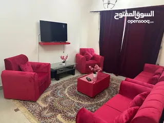  5 غرفه وصاله حمامين بلكونه اطلاله الشارقه التعاون مفروش  مع نت
