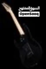  1 قيتار الكتروني جديد استخدام خفيف  بحالة ممتازه