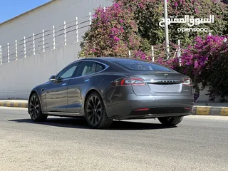  12 Tesla Model S 2021 Long range Plus