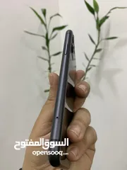  2 ايفون 11 ذاكره 256 بطاريه 84 مكفول ما مفتوح