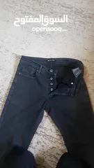  11 مستعمل شبه جديد سبب البيع صغر المقاس علي  القصه ستريت و ليس بوي فرند لكن شبه بوي فرند