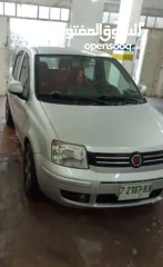  3 فيات باندا موديل 2009 لون فضي قوة المحرك 1250