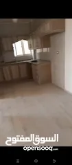  4 شقه للايجار