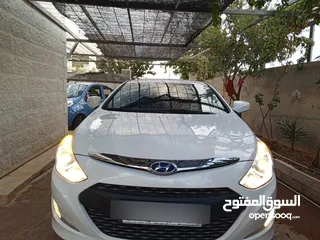  17 هونداي سوناتا 2015 7 جيد ولا نقرة السيارة نظيفة ماشية 164000 فل كامل عدا الفتحة  العنوان طبربور
