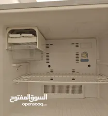  2 ثلاجة نوع توشيبا