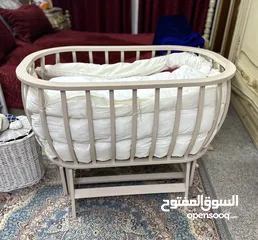  2 سرير طفل هزاز  خشب لون بيجي