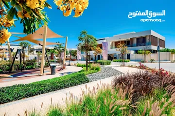  6 4BHK Villa  Good Condition  stand alone villa in west yas  Park View  فيلا 4 غرف مستقله للبيع