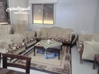  3 كنب مستعمل بحالت الوكاله