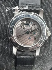  3 ساعة Kenneth Cole  بحالة ممتازة اصلي ممتازة ممتازة ممتازة
