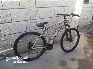  3 دراجة هوائية جبلية مقاس29 مستعملة بحالة الجديدة الدراجه بحالة جديدة
